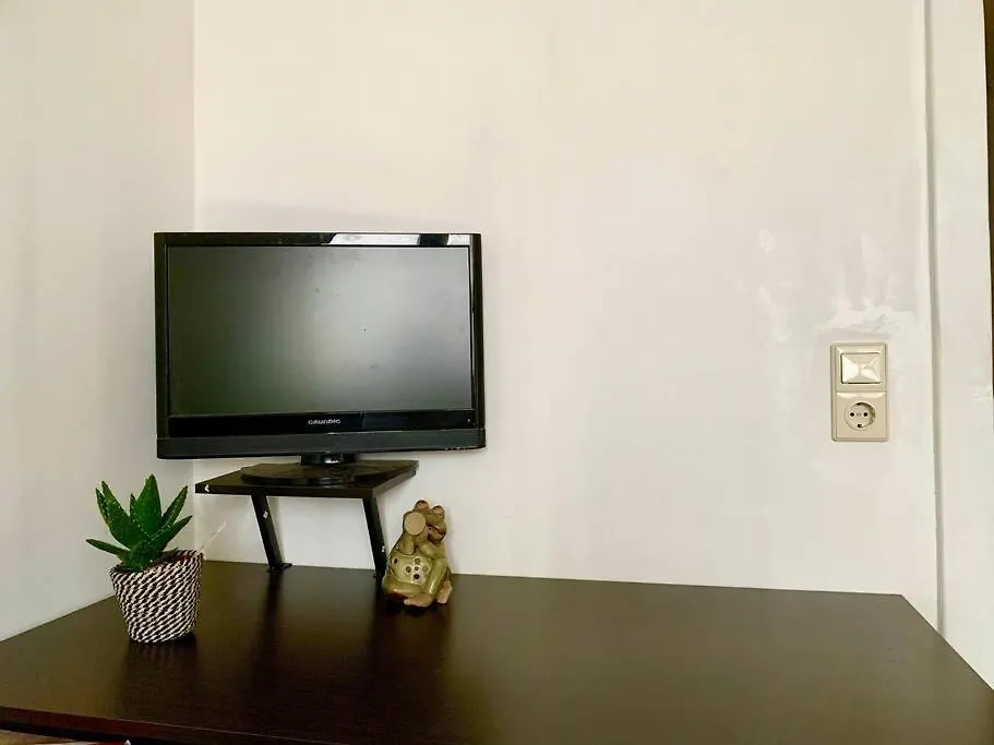 Appartement Zentrale Wohnung In Bilk Mit Neuer Moderner Einrichtung Düsseldorf Duitsland